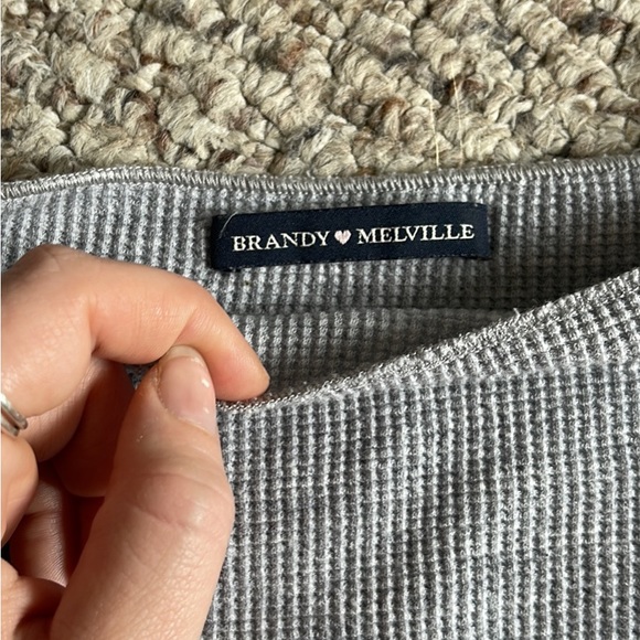 Brandy Melville Cropped Long Sleeve - Size S/M - Picture 2 of 3
